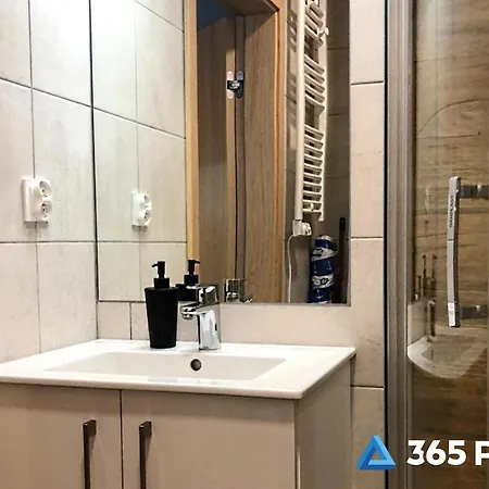 365pam - Na Mierzei - Sala Zabaw, Silownia, Parking W Cenie *